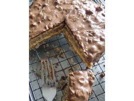 Karamelovo-mandľová torta od Sisters Bakery
