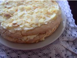 Raffaelo Torta od Sisters Bakery