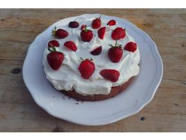 Bezlepková jahodová torta 