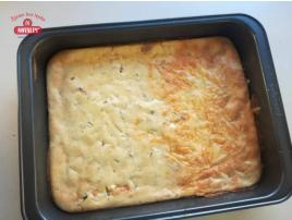 Slaný krupicový nákyp bez lepku so slaninkou a cibuľkou 