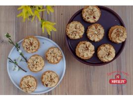 Bezlepkové košíčky s karamelovou šľahačkou