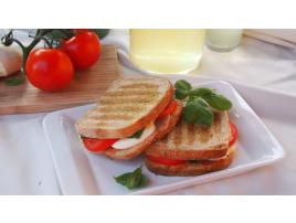 Bezlepkové zapekané chlebíky panini