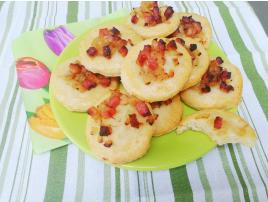 Bezlepkové slaninovo-cibuľové koláčiky 