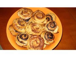 Kakaové a škoricové osie hniezda