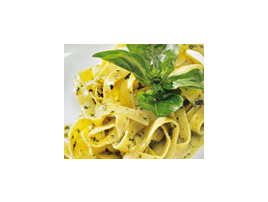 Schnitzer-sviatočné rezance s kurkuma omáčkou